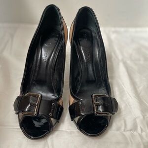 Burberry Novacheck Canvas and Patent Leather Heels | Size 8 | Used